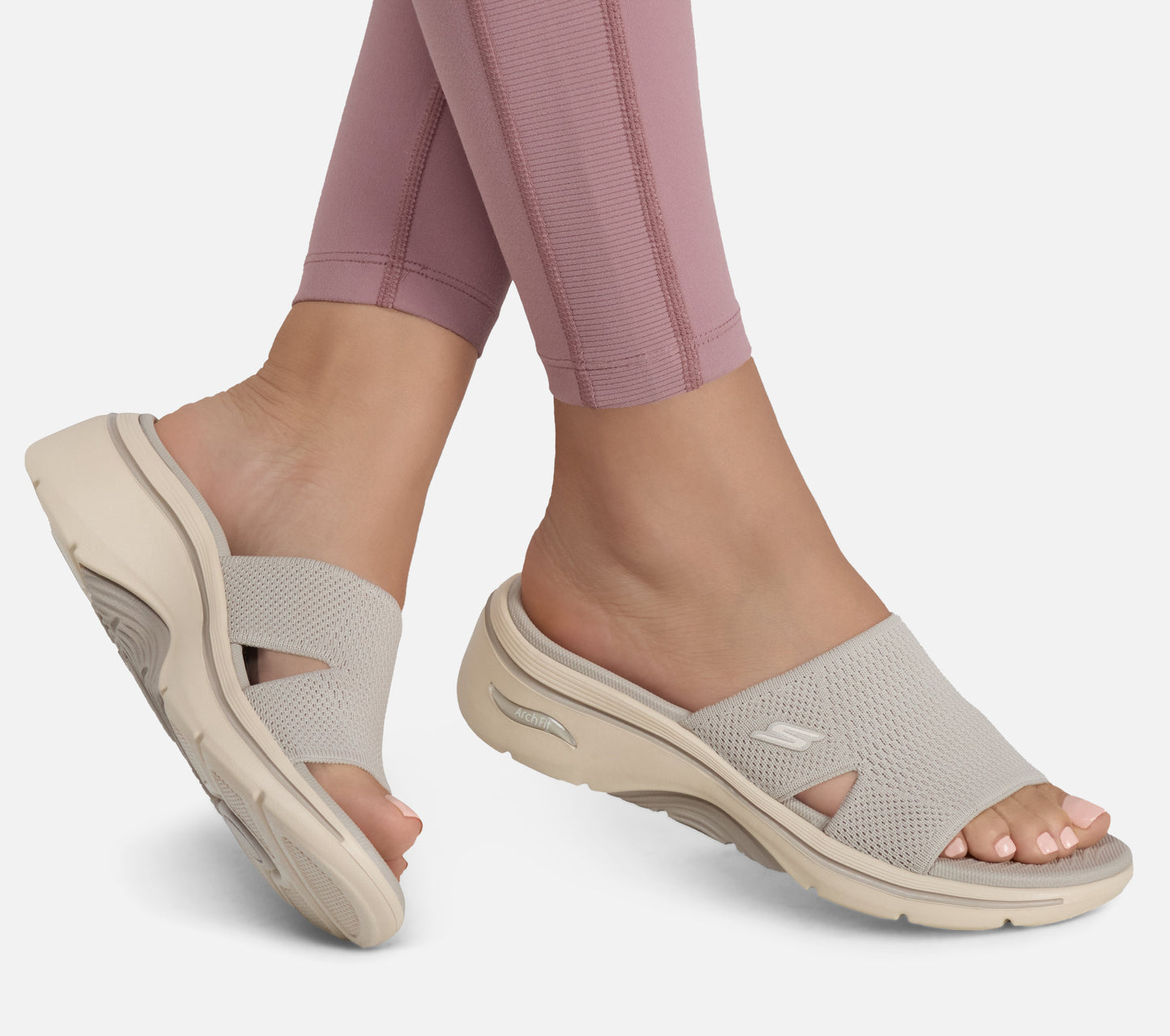Wide Fit: Go Walk Arch Fit 2.0 - Dakota Sandal Skechers.dk