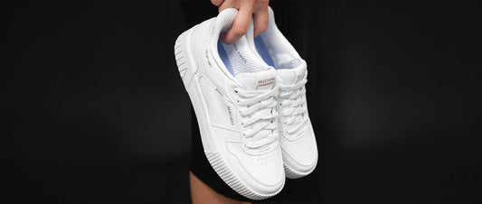 Gør hverdagen lidt nemmere med Skechers Hands Free Slip-ins®