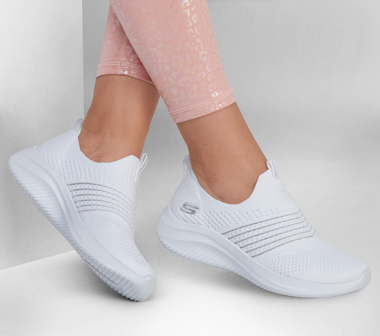 Ultra Flex 3.0 - Classy Charm Shoe Skechers