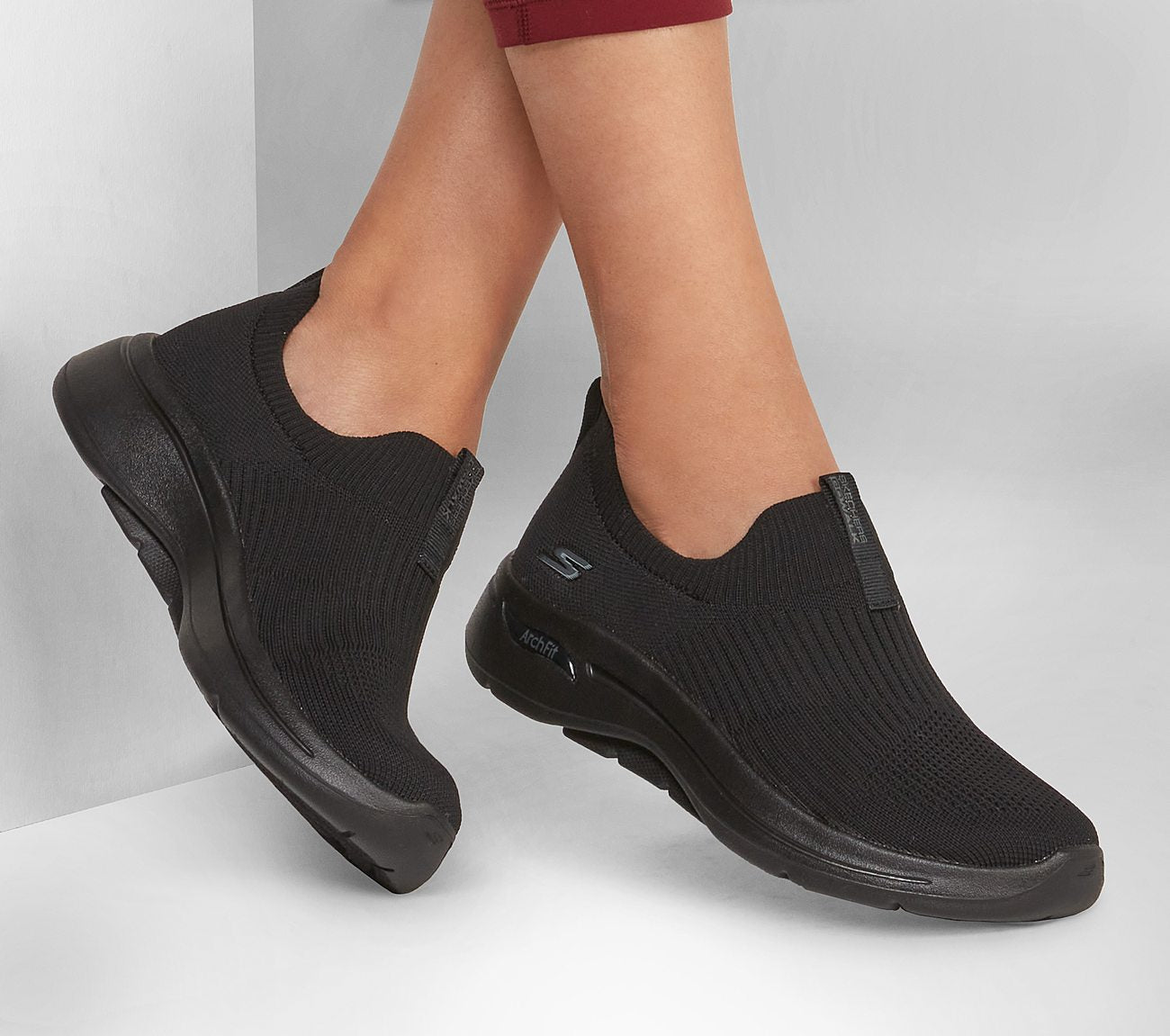 GO WALK Arch Fit - Iconic Shoe Skechers