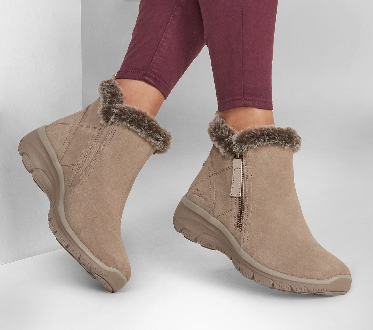 Relaxed Fit: Easy Going - High Zip Boot Skechers