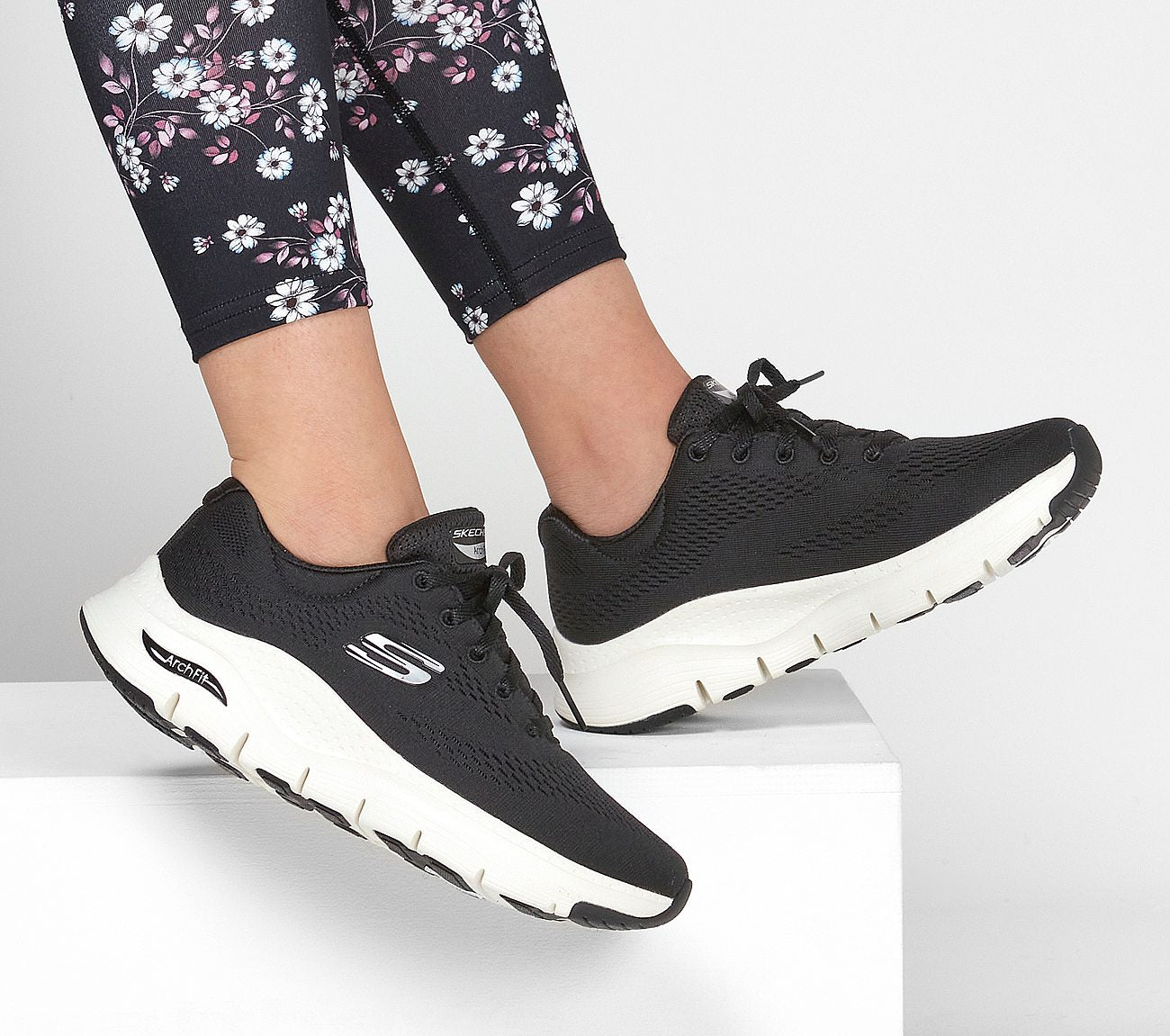 Wide Fit: Arch Fit - Big Appeal Shoe Skechers