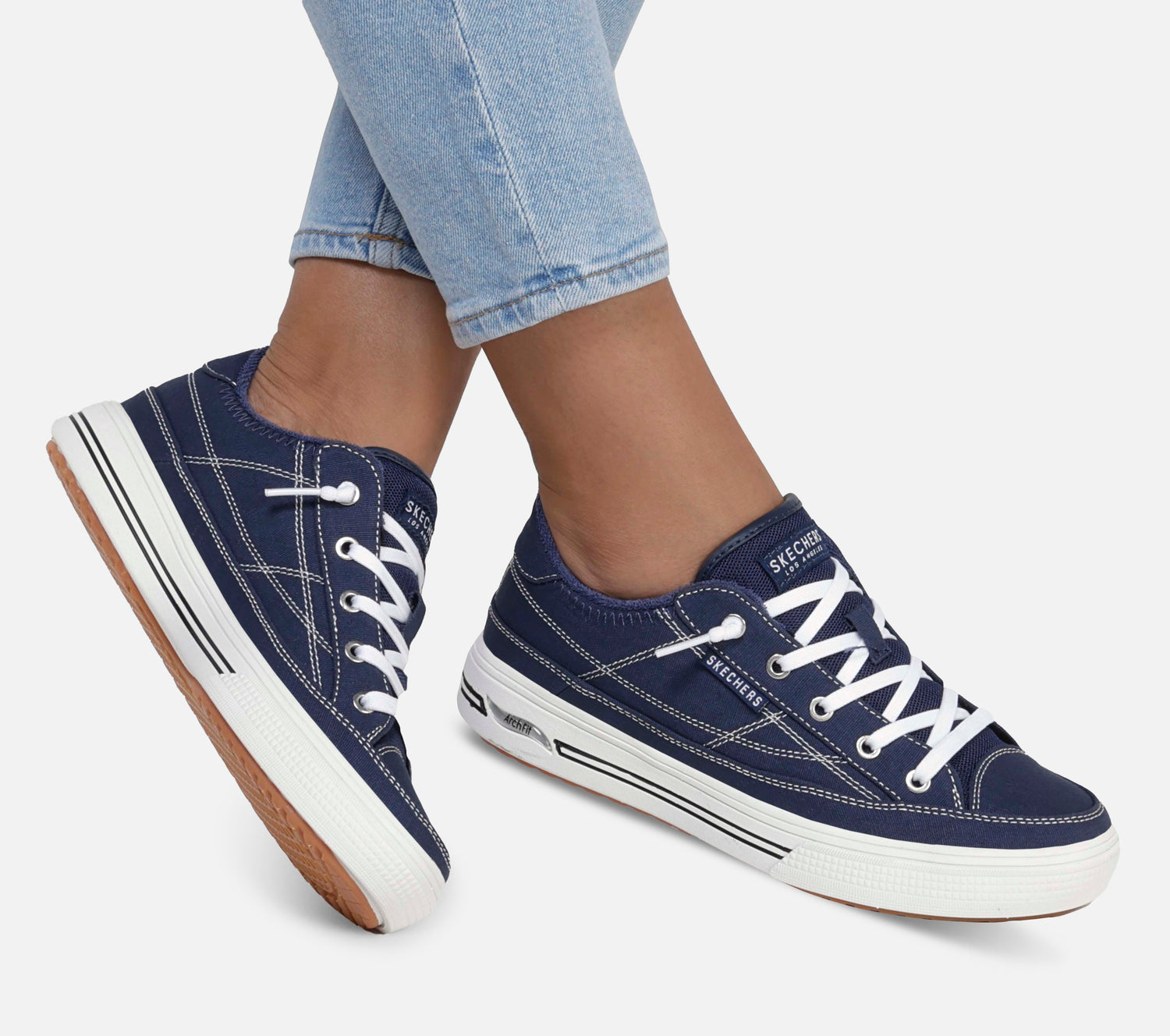 Wide Fit: Arch Fit Arcade - Arcata Shoe Skechers.dk