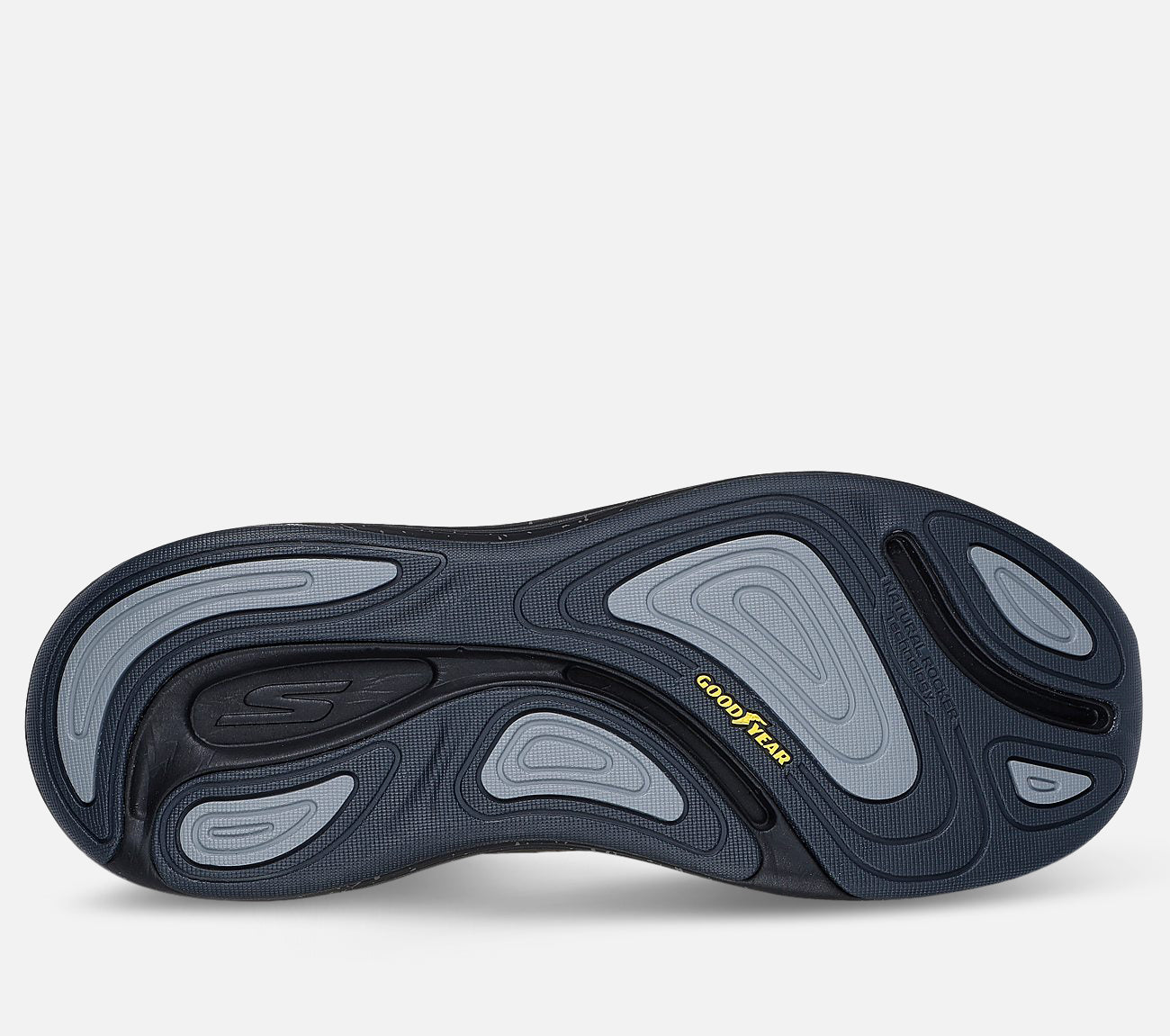Max Cushioning Suspension - Terrace - Waterproof Shoe Skechers.dk