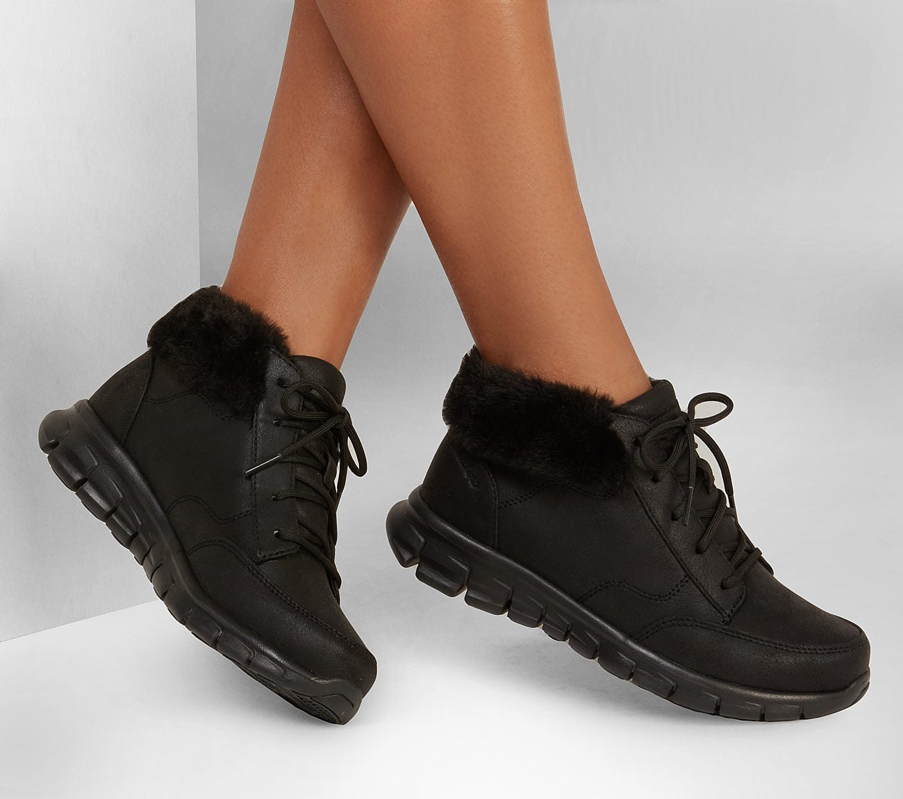 Synergy - Warm Seeker Water Repellent Boot Skechers