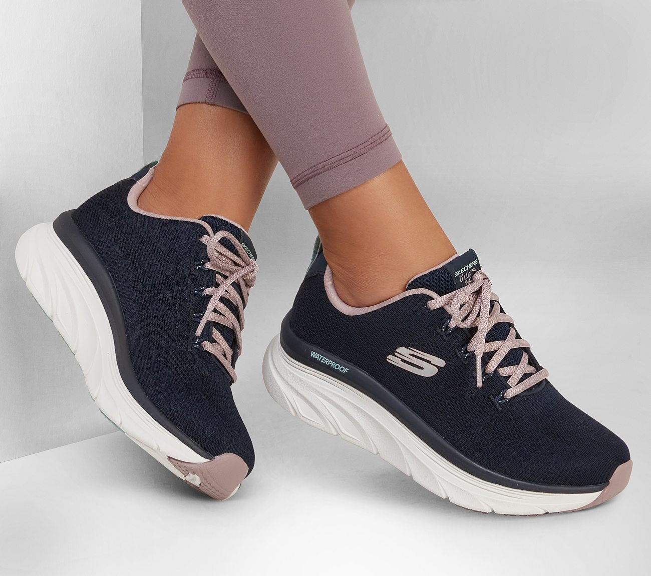 Relaxed Fit: D'Lux Walker - Get Oasis - Waterproof Shoe Skechers