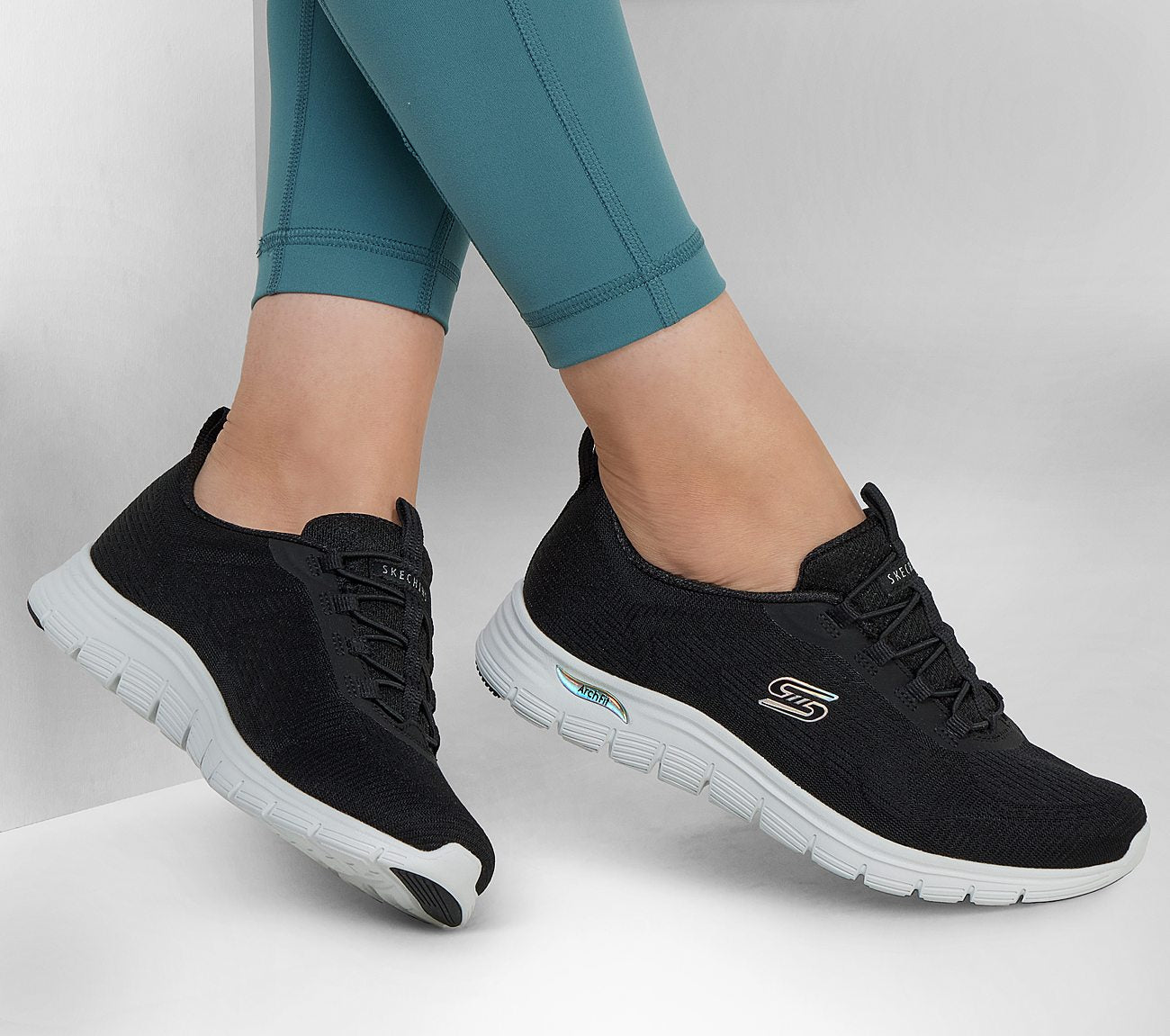 Arch Fit Vista Shoe Skechers