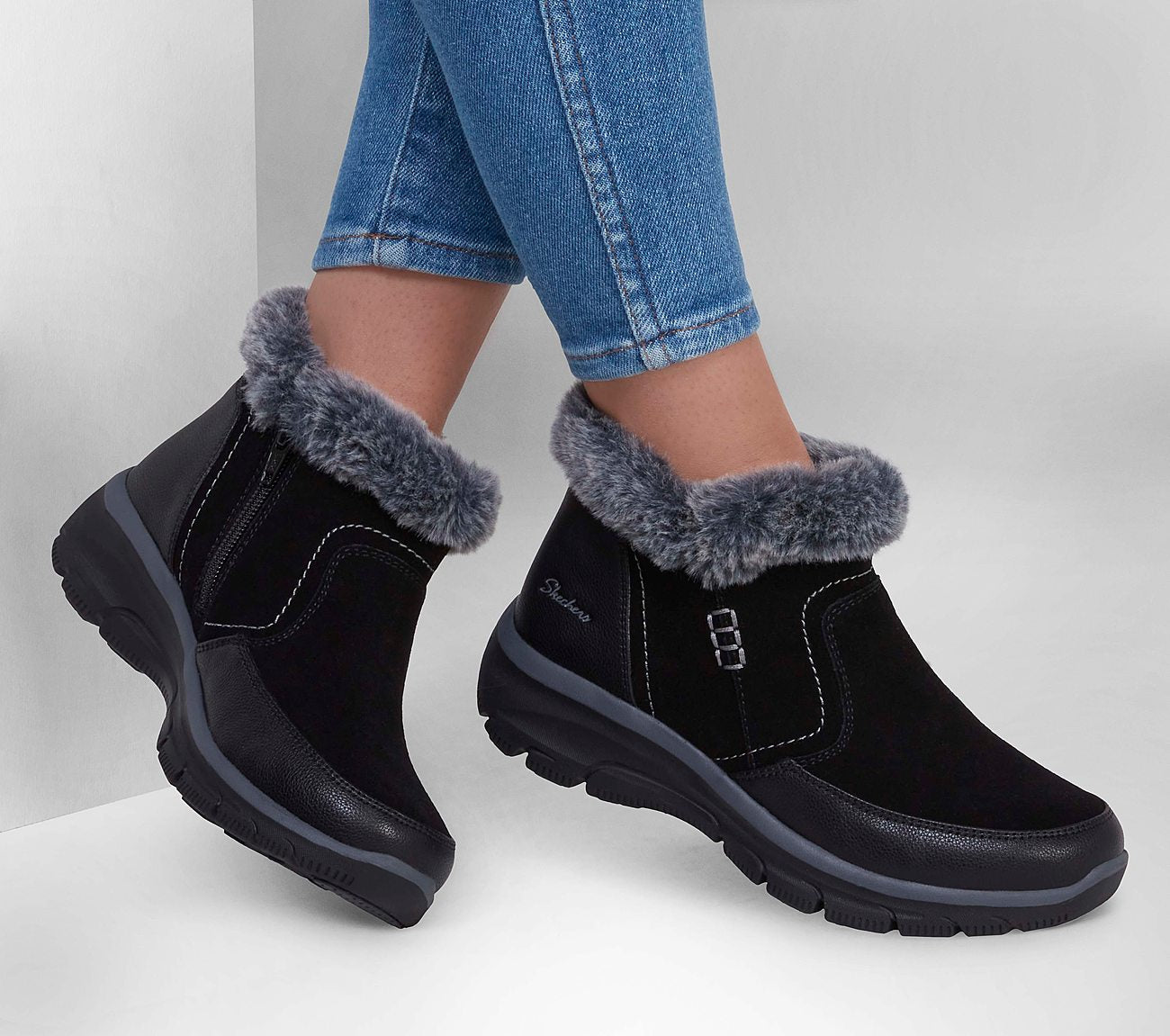 Relaxed Fit: Easy Going - Warm Escape Boot Skechers